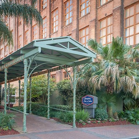 Hampton Inn And Suites New Orleans Convention Center Екстер'єр фото