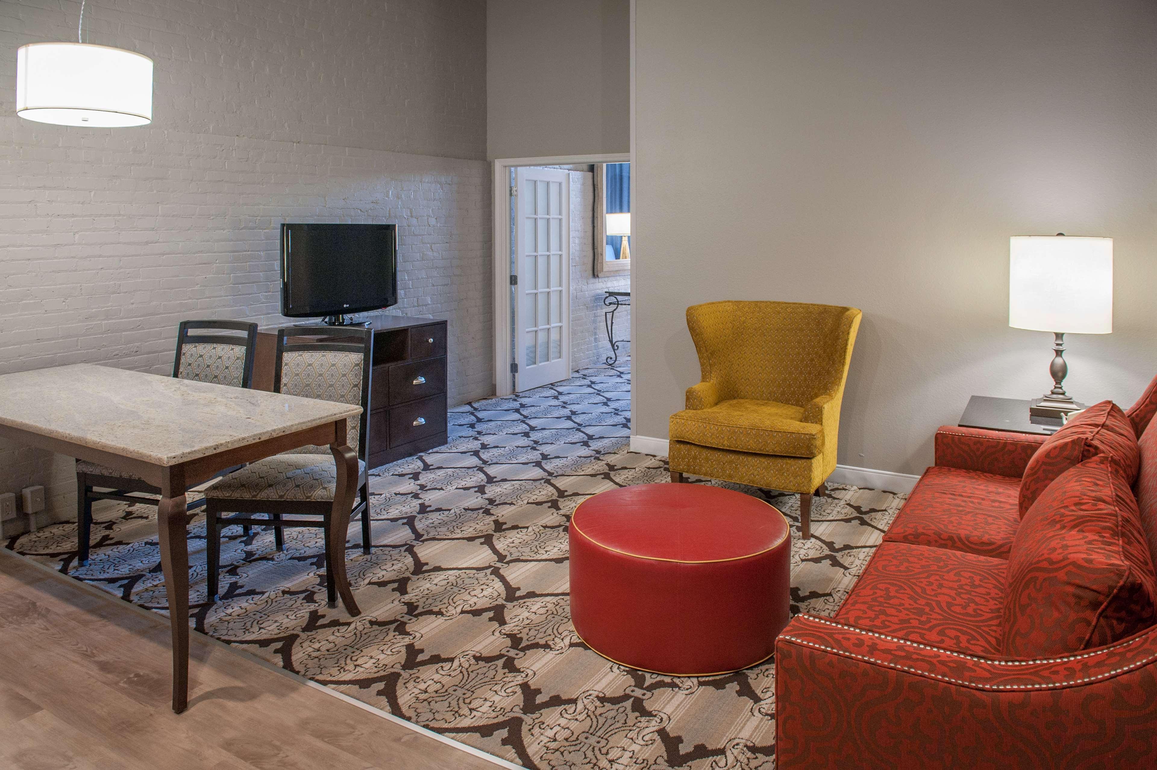 Hampton Inn And Suites New Orleans Convention Center Екстер'єр фото