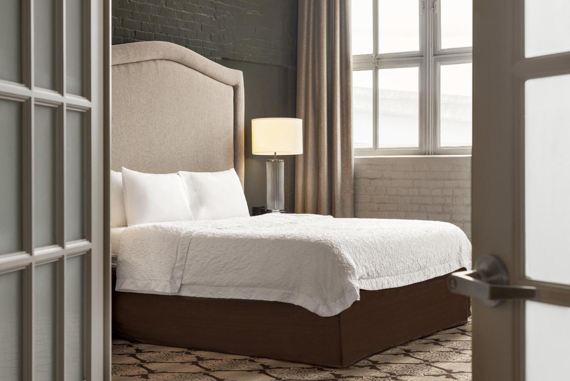 Hampton Inn And Suites New Orleans Convention Center Екстер'єр фото
